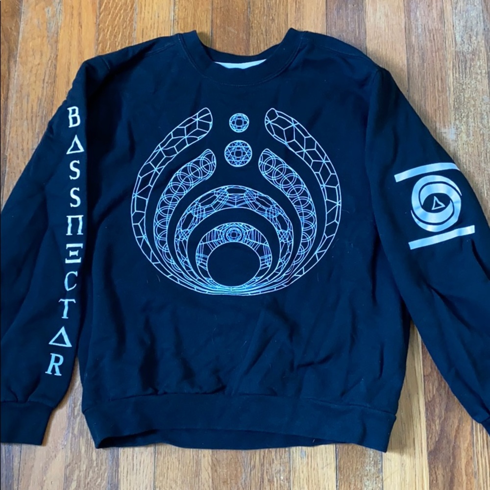 Geometric Bassnectar Crew Neck